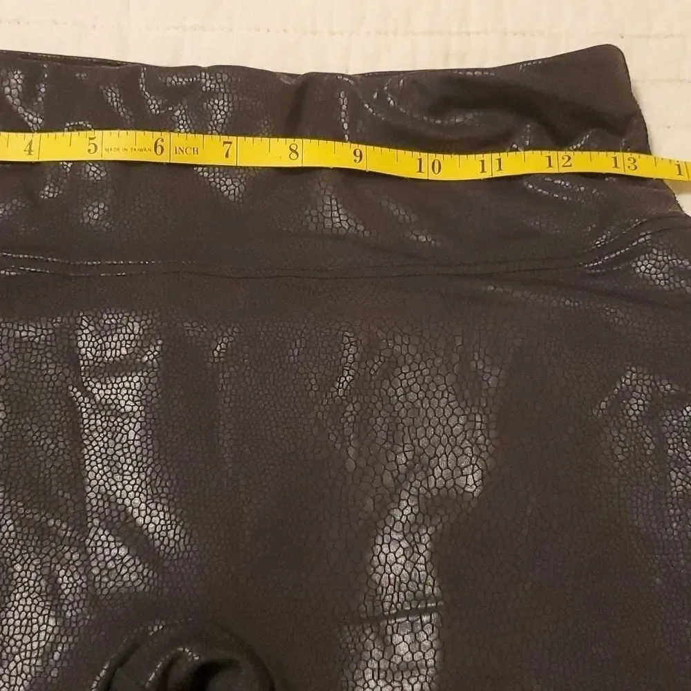21 Saints Black Faux Lizard Skin Leggings Reptile Print Textured Size Small